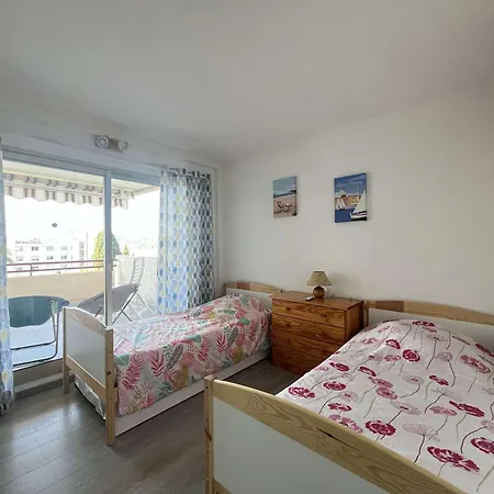 T3 Climatise Avec Vue Sur Et Acces Piscine - Fr-1-308-205